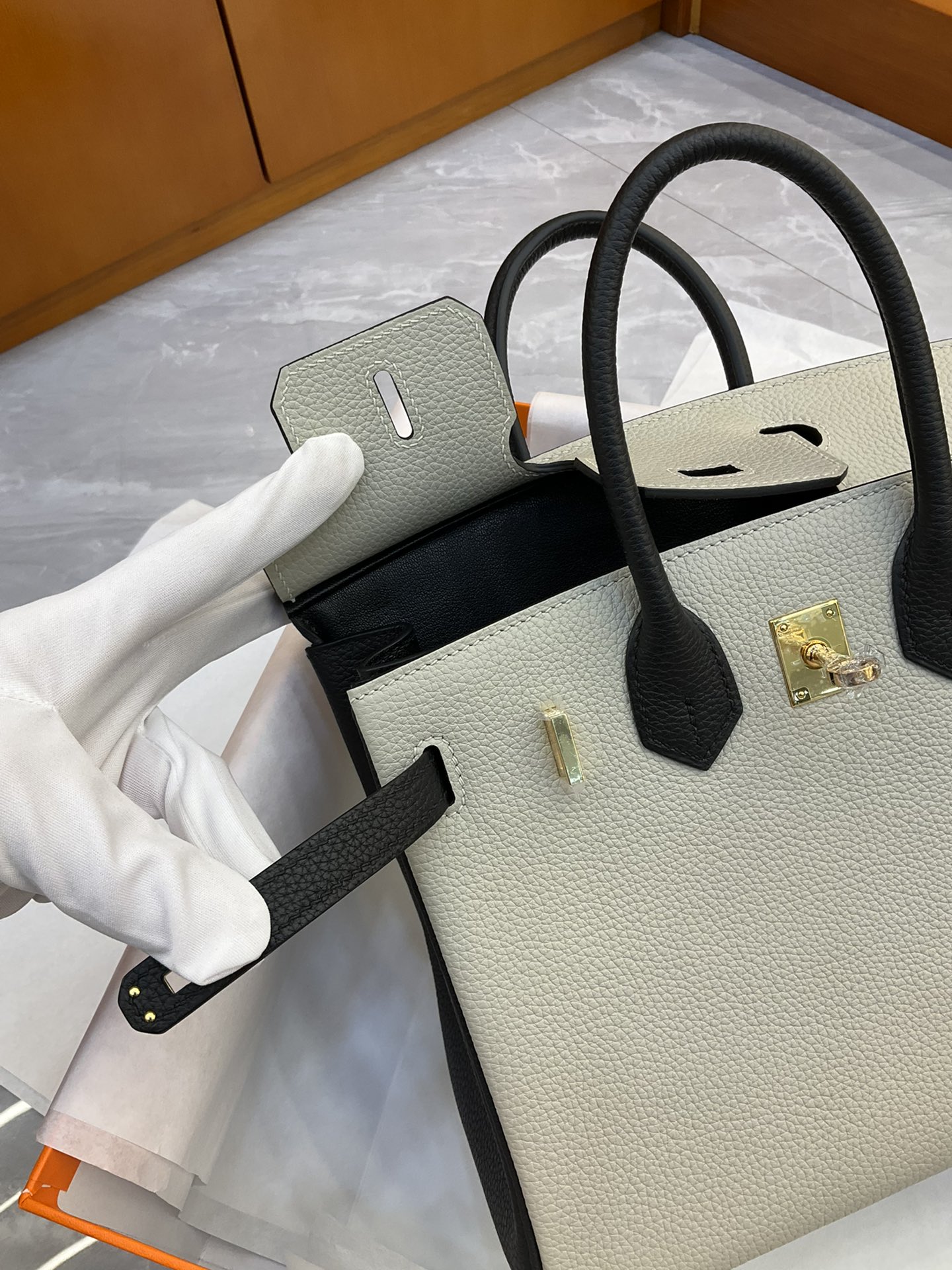 Birkin/Birkin-25cm-togo-Pearl-Grey-and-Black-GHW/img_007