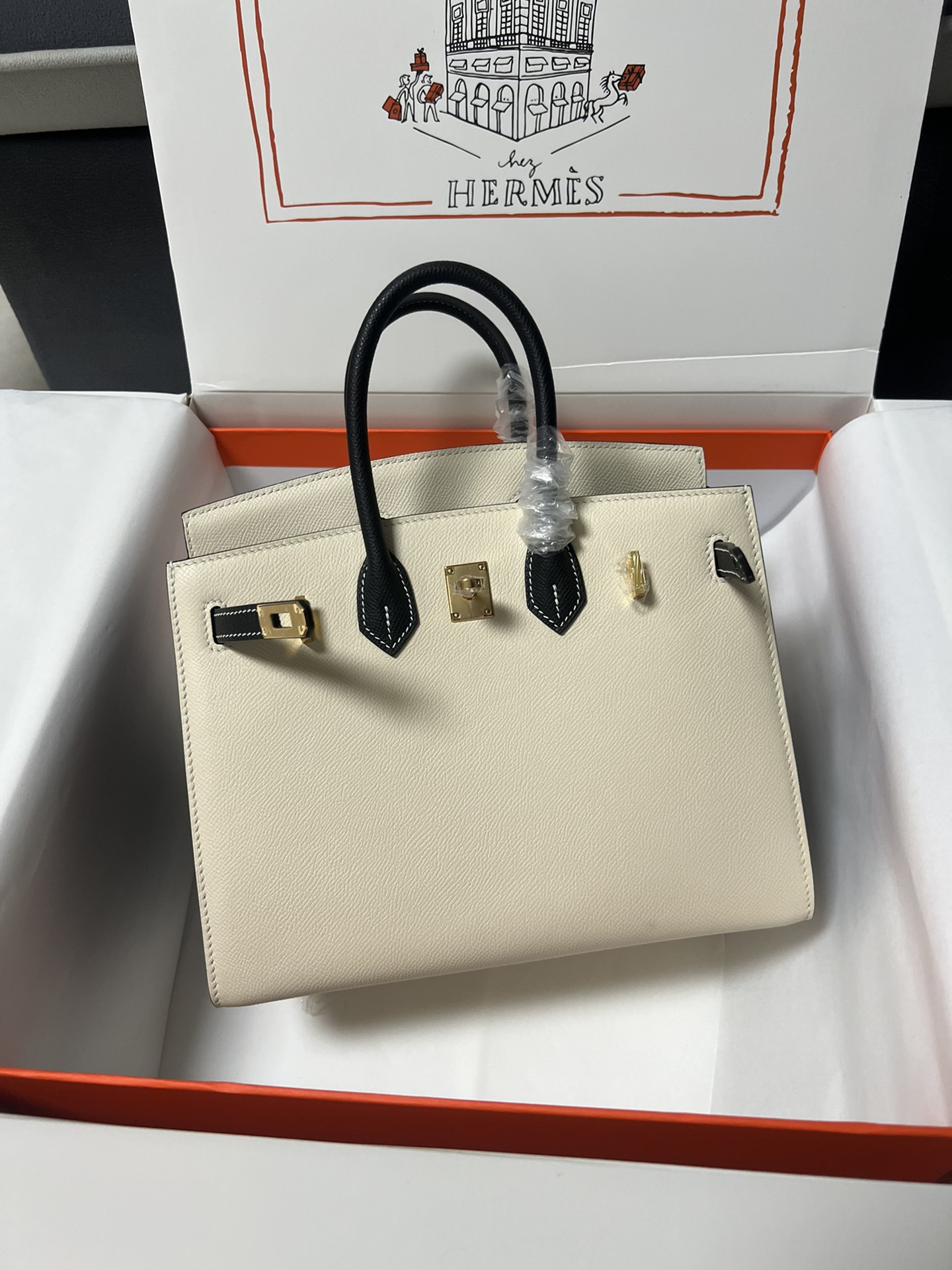 Birkin/Birkin-30cm-epsom-Milkshake-White-with-Black-GHW/img_003