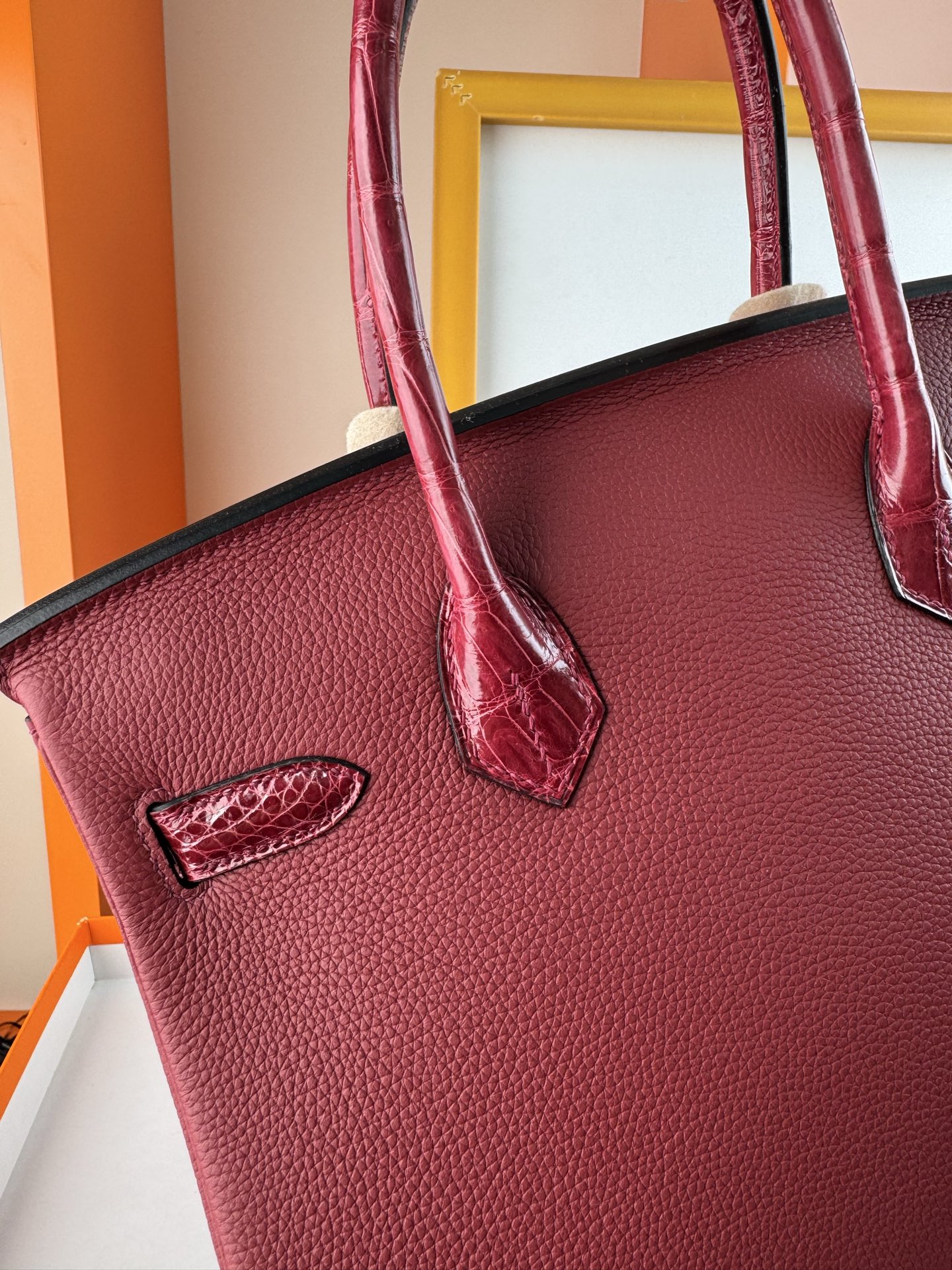 Birkin/Birkin-30cm-touch-Togo-and-Shiny-Crocodile-Burgundy/img_006