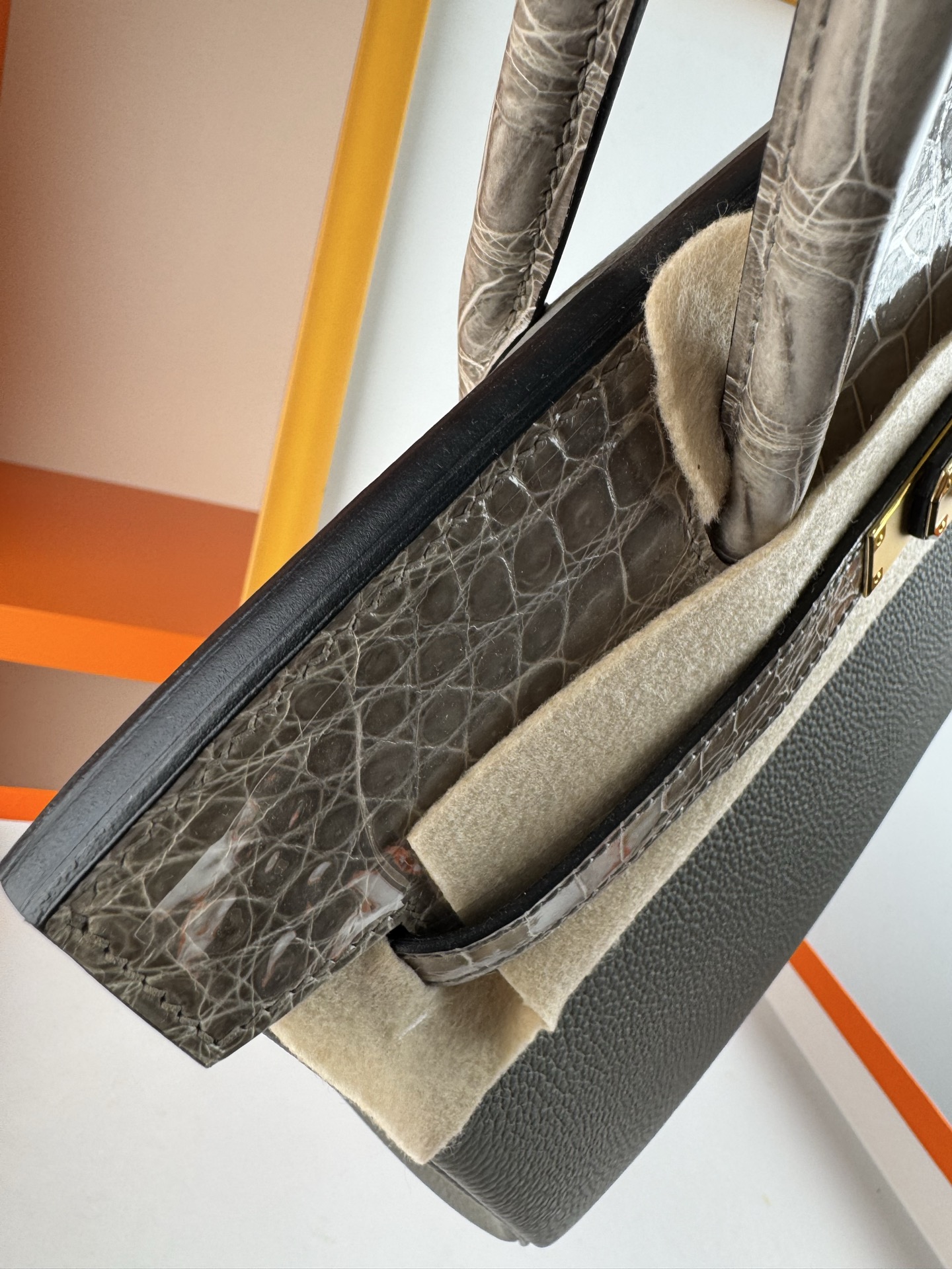 Birkin/Birkin-30cm-touch-Togo-and-Shiny-Crocodile-Etoupe-GHW/img_004