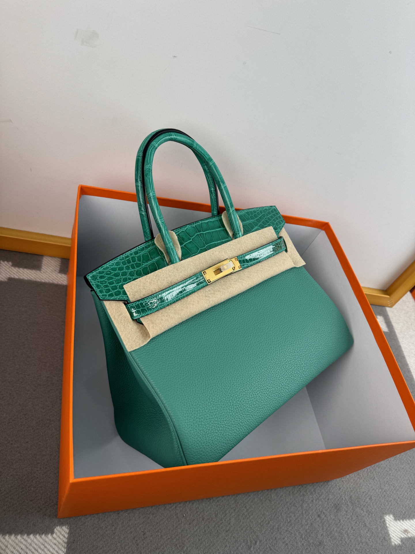 Birkin/Birkin-30cm-touch-Togo-and-Shiny-Crocodile-Jade-Green-GHW/img_003