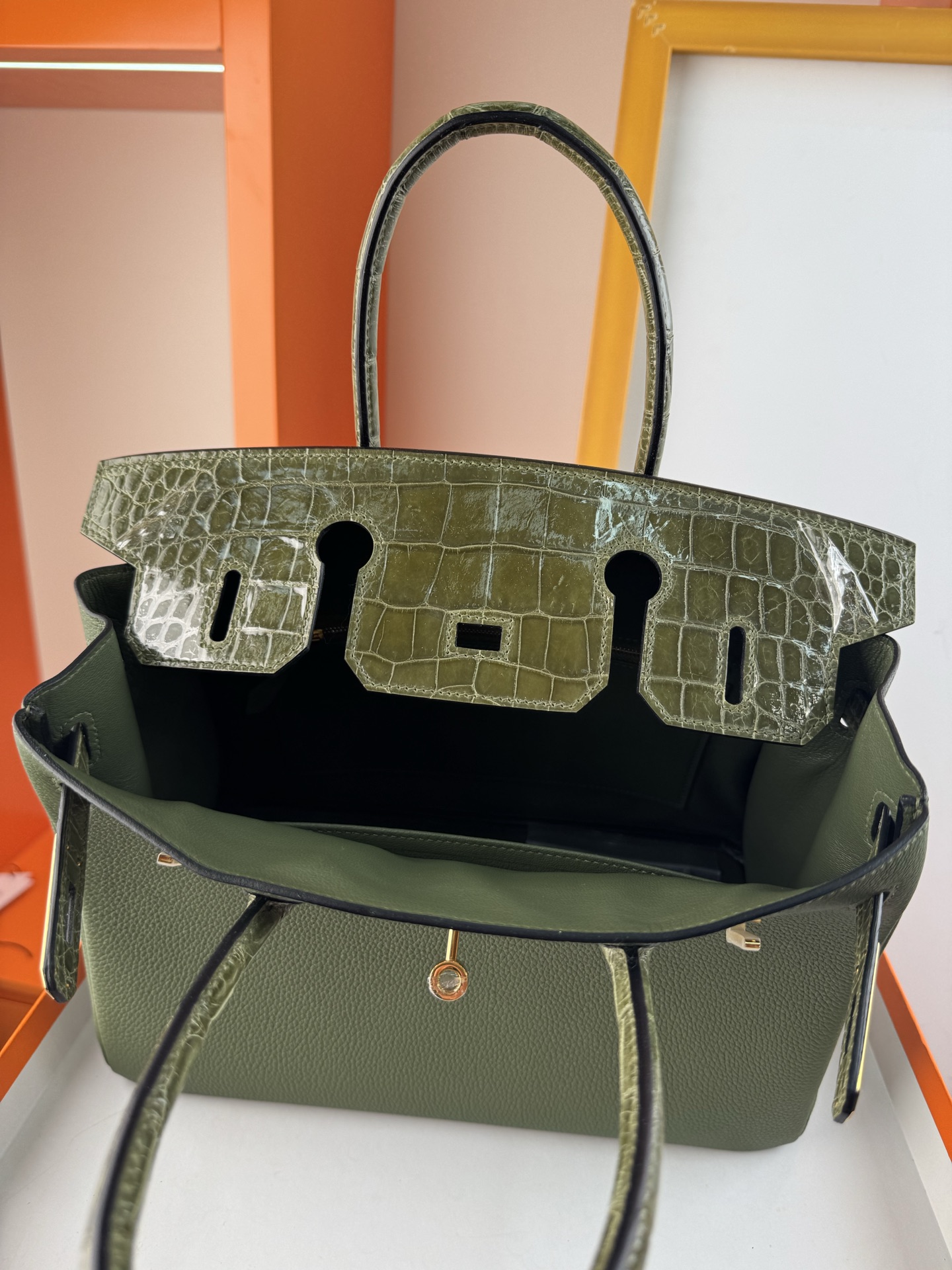 Birkin/Birkin-30cm-touch-Togo-and-Shiny-Crocodile-Olives/img_006