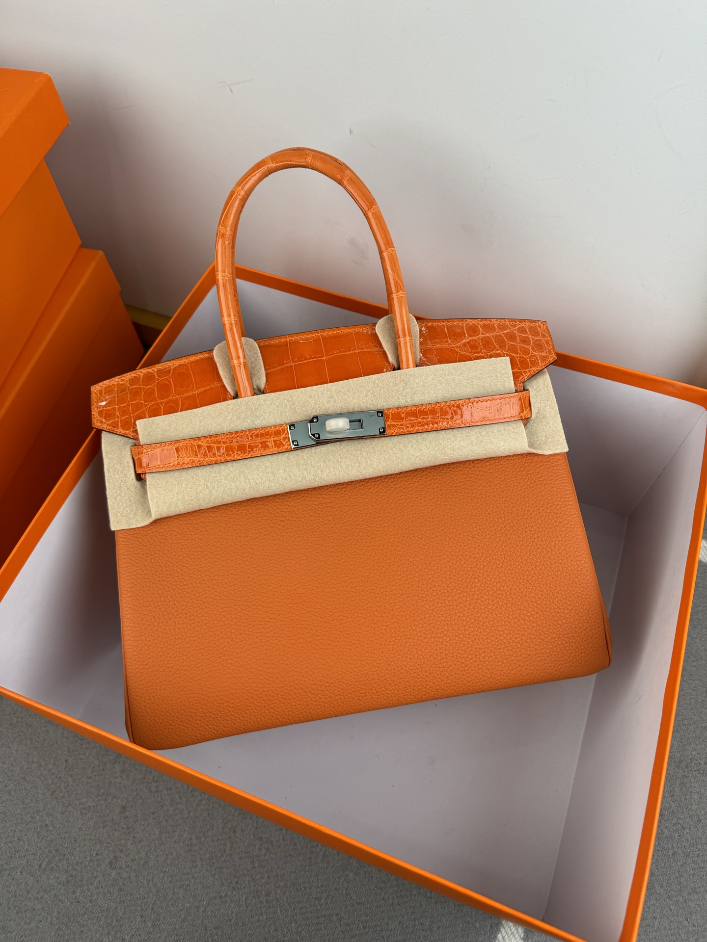 Birkin/Birkin-30cm-touch-Togo-and-Shiny-Crocodile-Orange-SHW/img_002