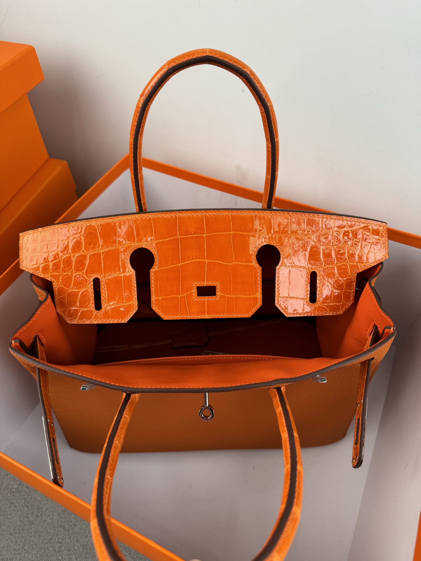 Birkin/Birkin-30cm-touch-Togo-and-Shiny-Crocodile-Orange-SHW/img_009