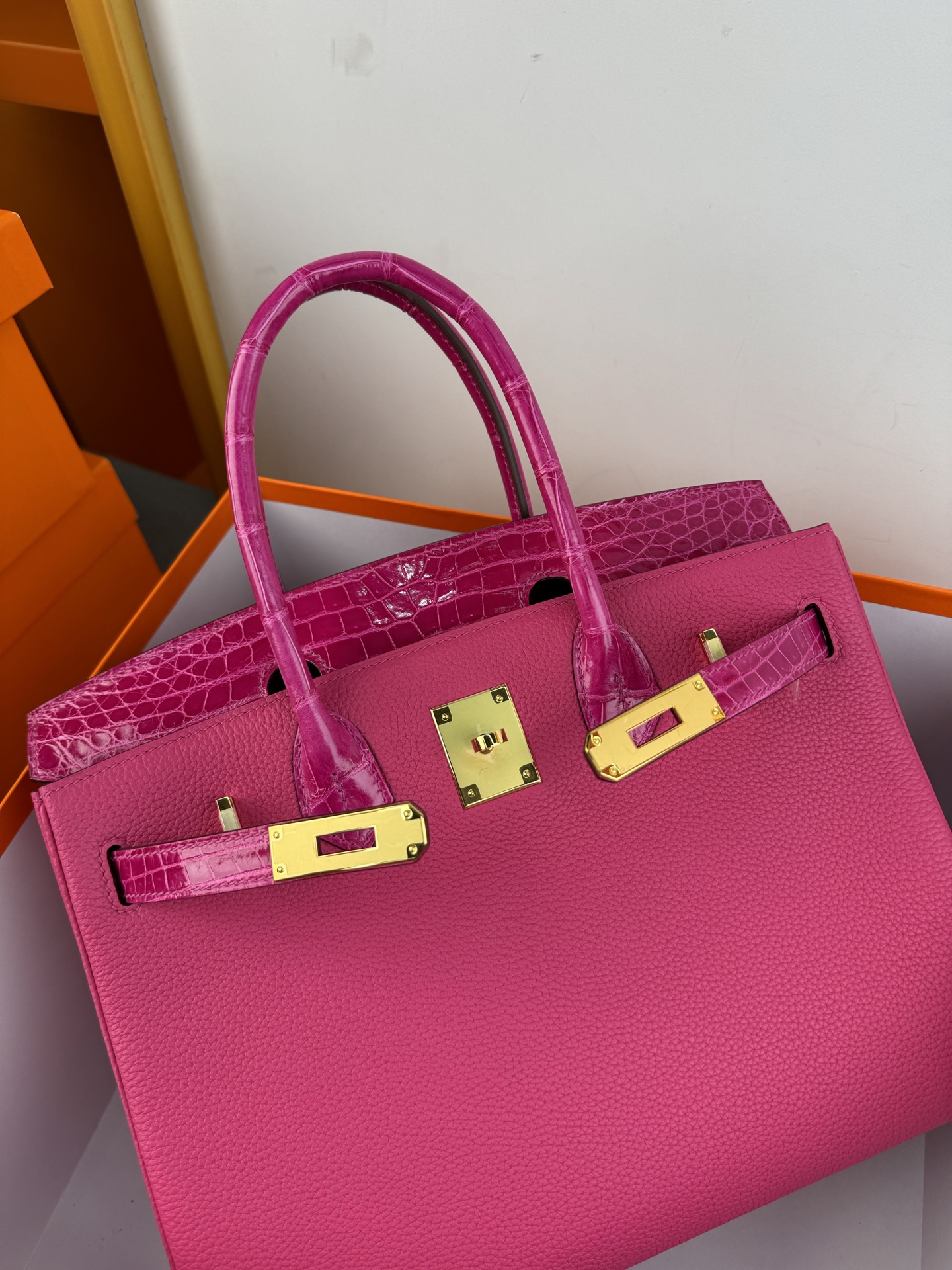Birkin/Birkin-30cm-touch-Togo-and-Shiny-Crocodile-Rose-Red/img_009