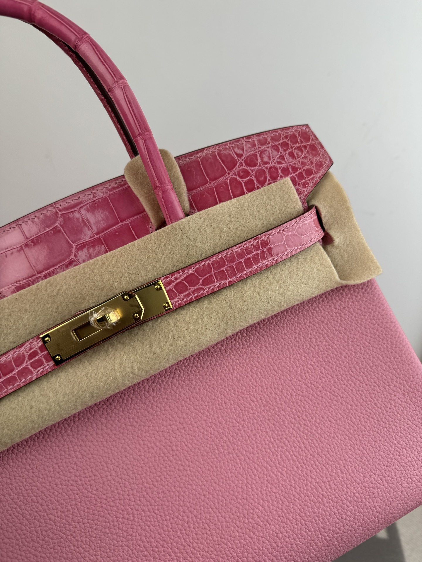Birkin/Birkin-30cm-touch-Togo-and-Shiny-Crocodile-Sakula-Pink/img_005