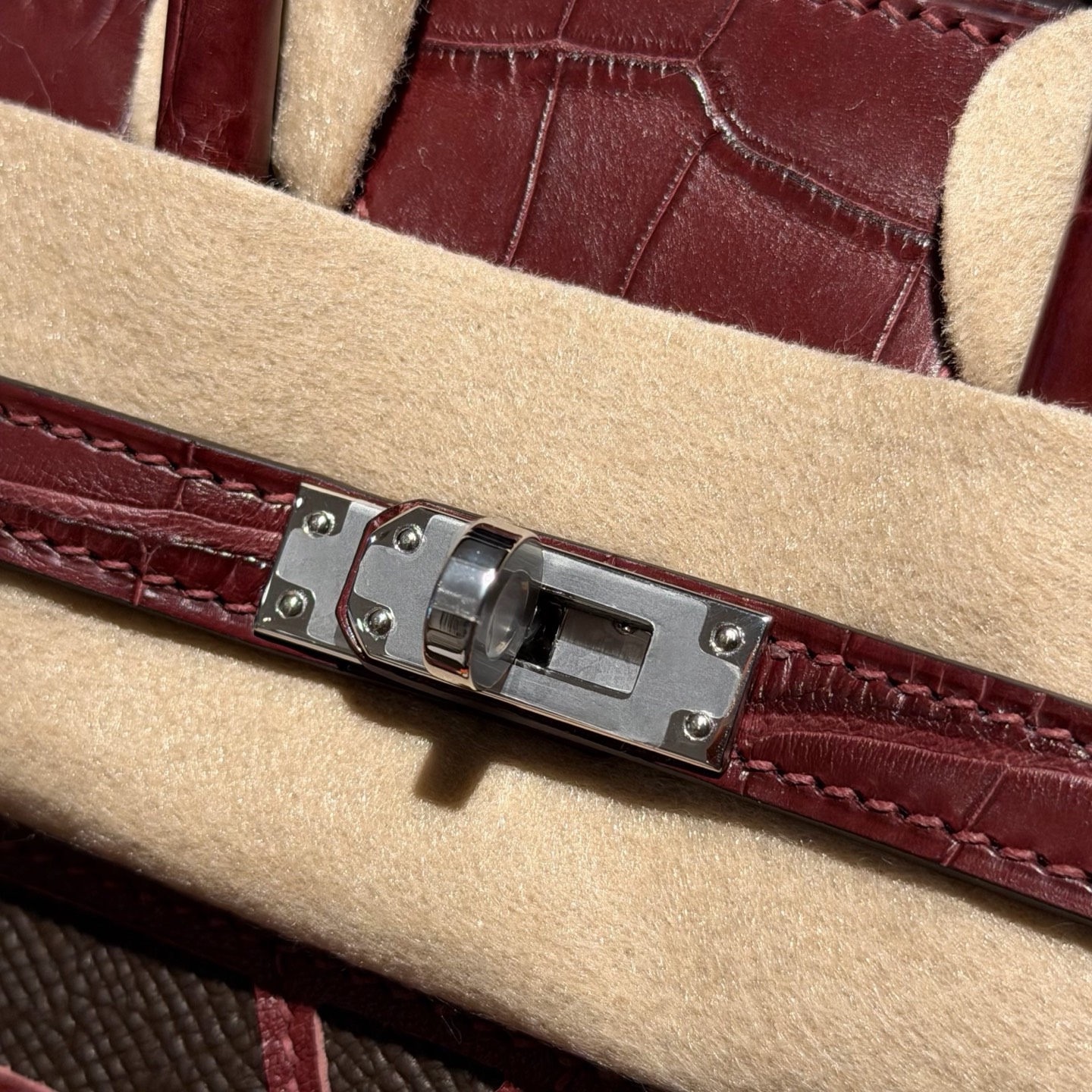 Birkin/Birkin-Faubourg-20cm-Crocodile-Burgundy/img_005