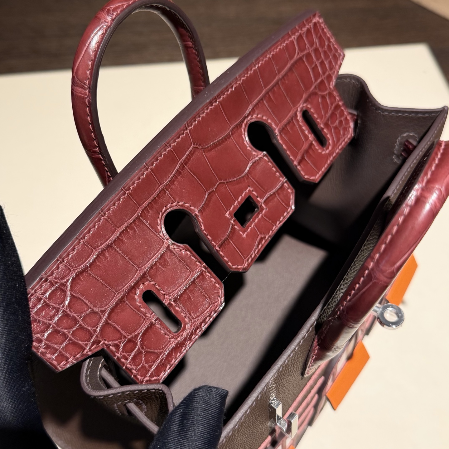 Birkin/Birkin-Faubourg-20cm-Crocodile-Burgundy/img_010
