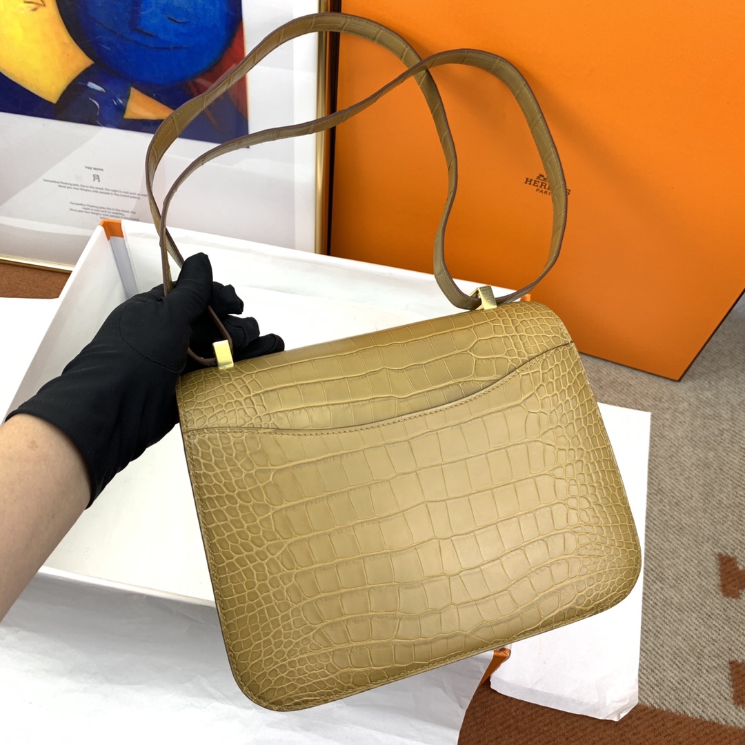 Constance/Constance-18cm-Matte-Alligator-Texture-Dust-Yellow/img_004