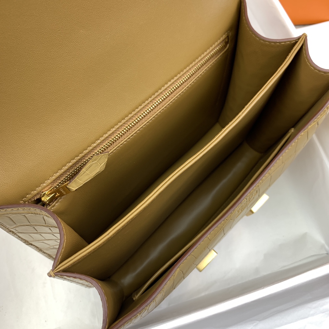 Constance/Constance-18cm-Matte-Alligator-Texture-Dust-Yellow/img_009