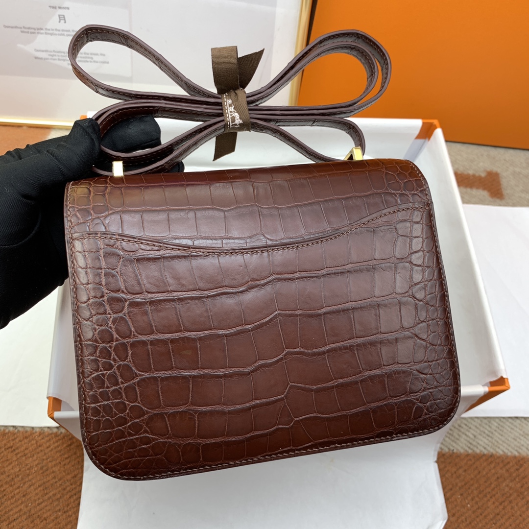 Constance/Constance-18cm-shiny-Alligator-Texture-Bordeaux-wine/img_005