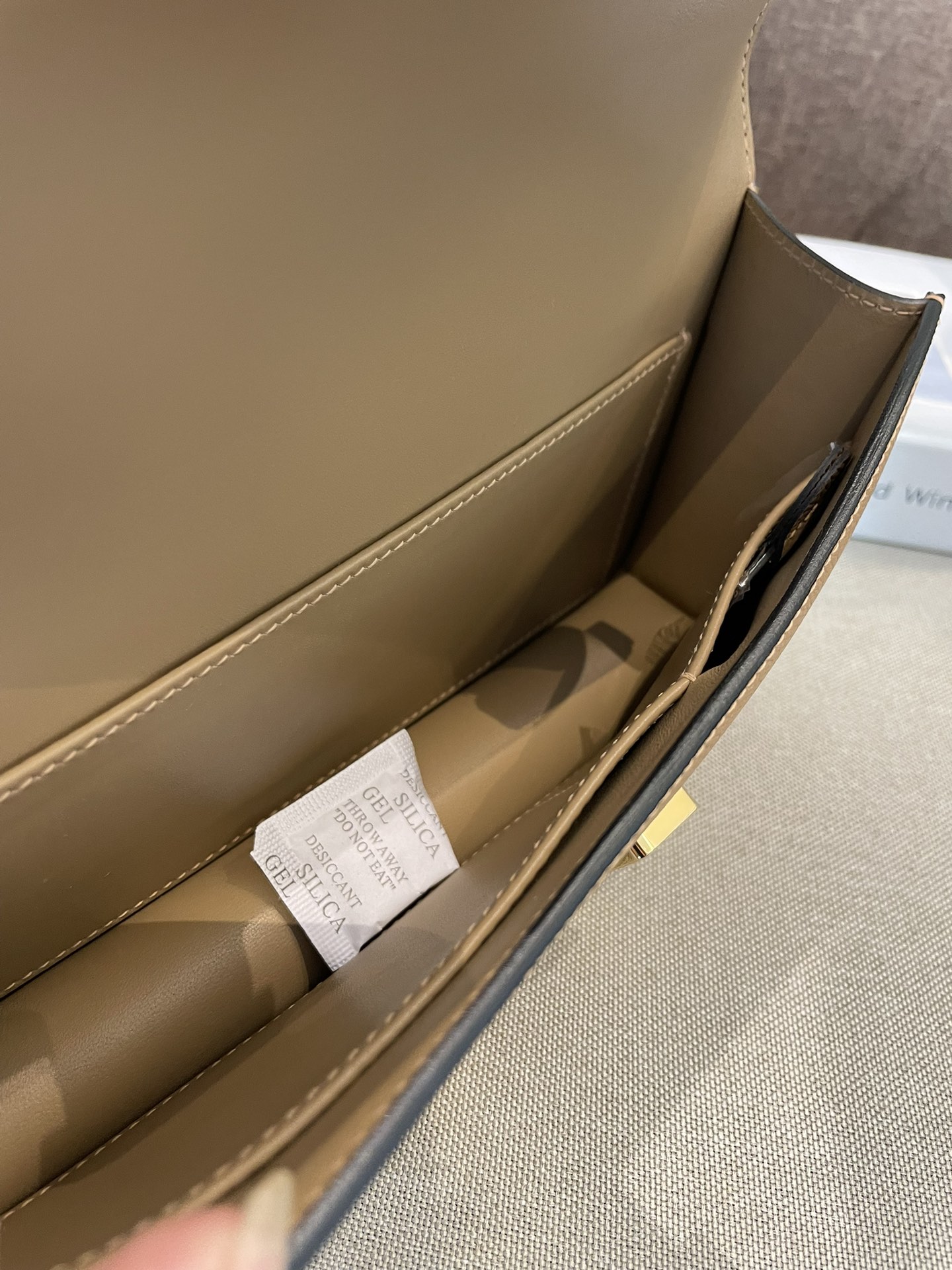 Constance/Constance-Elan-24cm-Epsom-with-mirror-Brown2/img_009