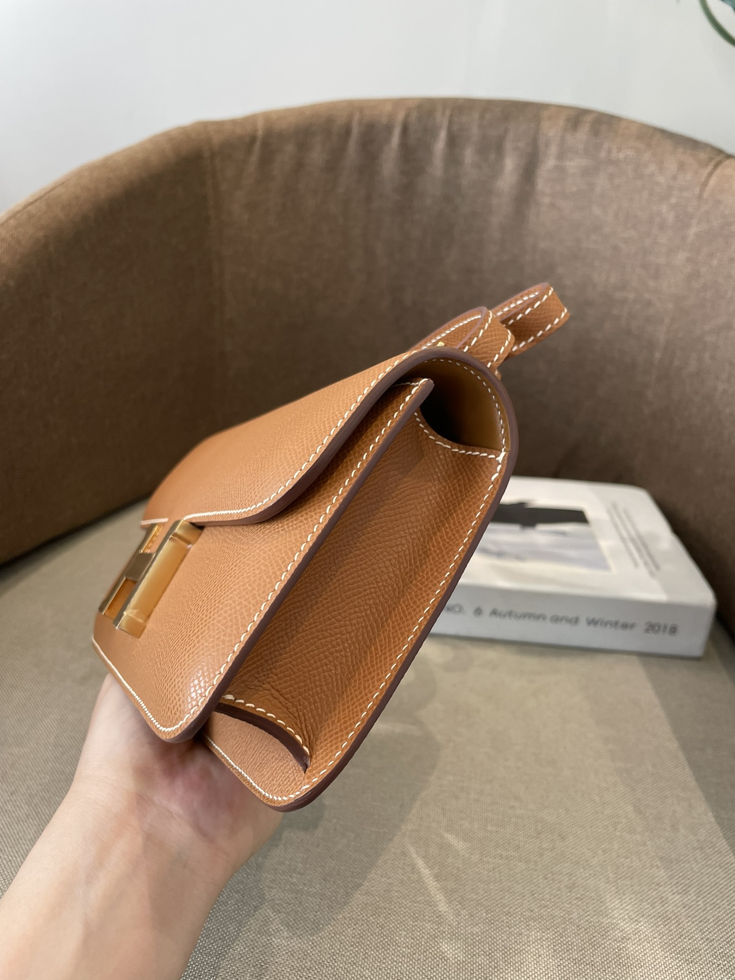 Constance/Constance-Elan-24cm-Epsom-with-mirror-Brown/img_004