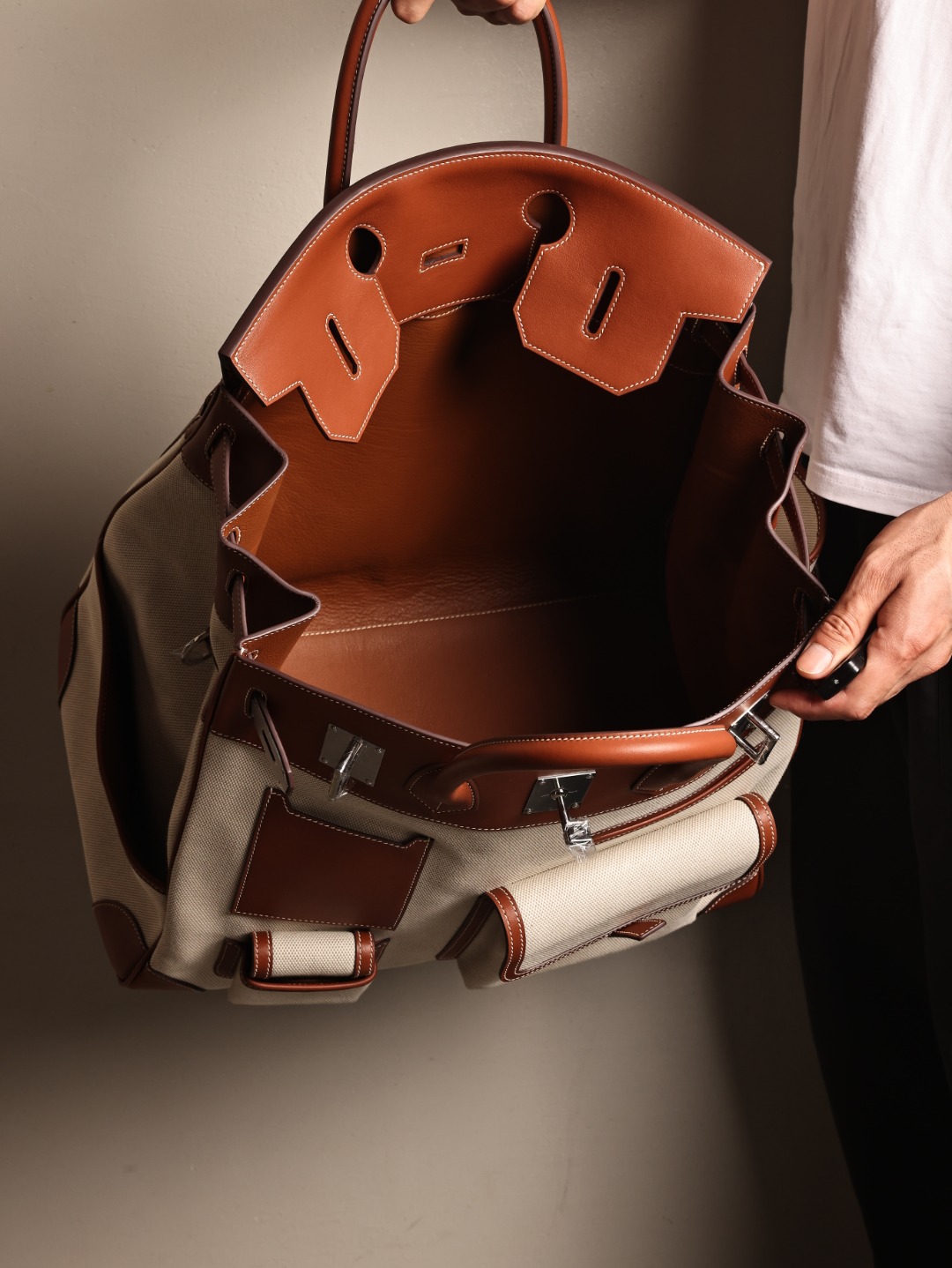 Hac/Hac-40-Cargo-swift-Brown-and-white-canvas/img_008