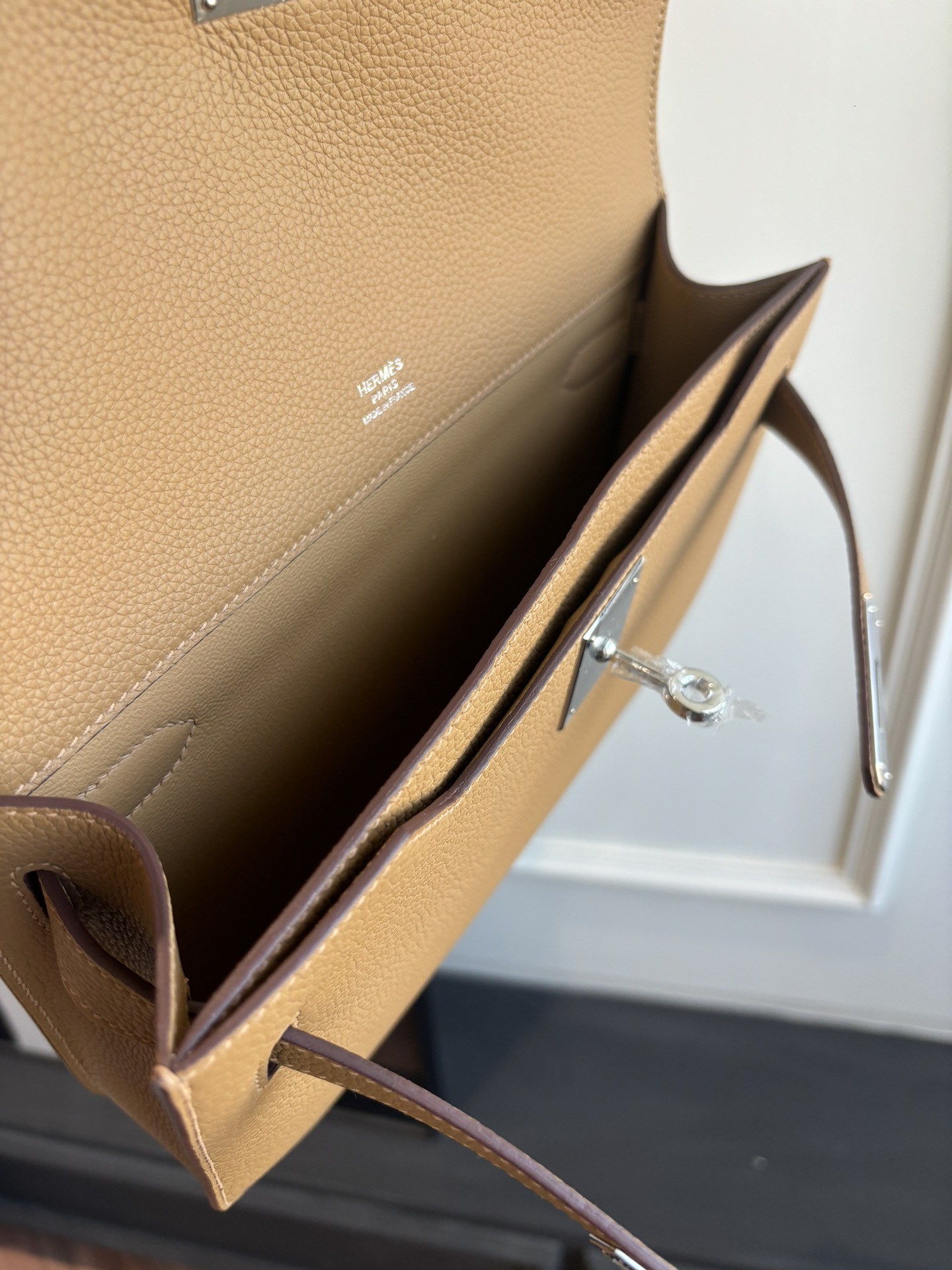 Depeches 25/Kelly-Depeches-25cm-Togo-Brown/img_008