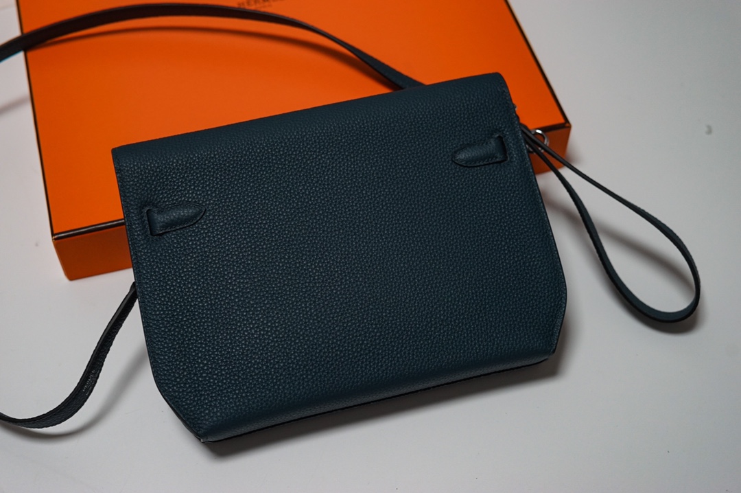 Depeches 25/Kelly-Depeches-25cm-Togo-DarkBlue/img_002