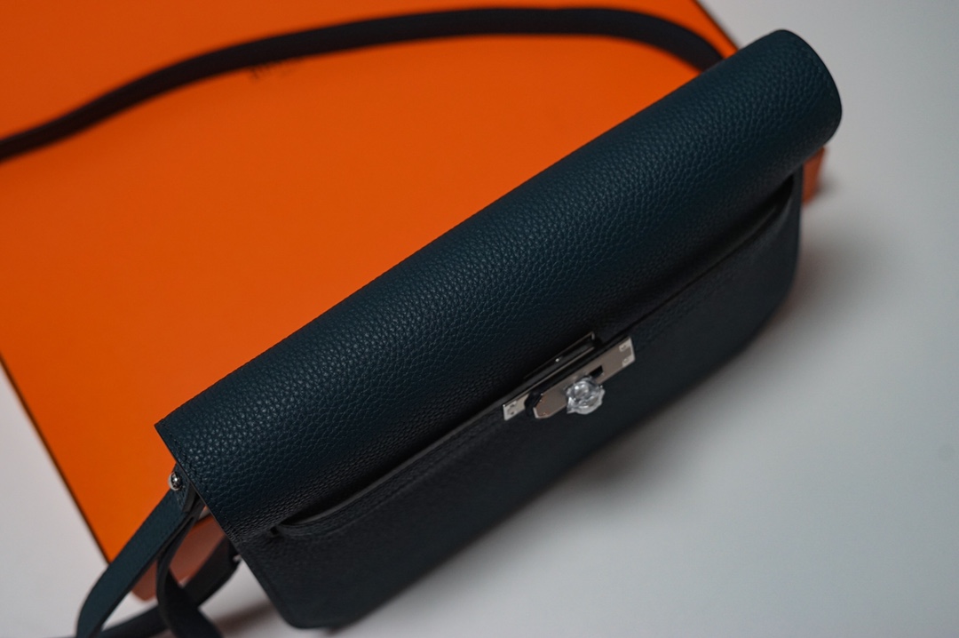 Depeches 25/Kelly-Depeches-25cm-Togo-DarkBlue/img_004