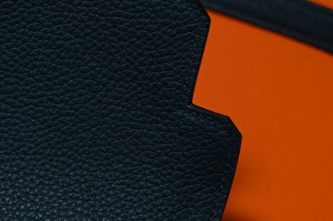 Depeches 25/Kelly-Depeches-25cm-Togo-DarkBlue/img_007