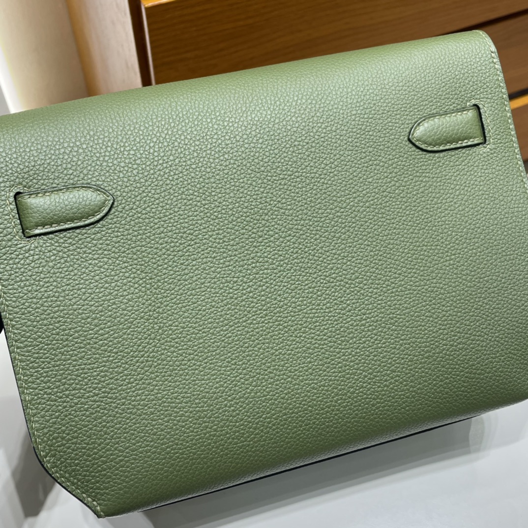 Depeches 25/Kelly-Depeches-25cm-Togo-JungleGreen/img_006