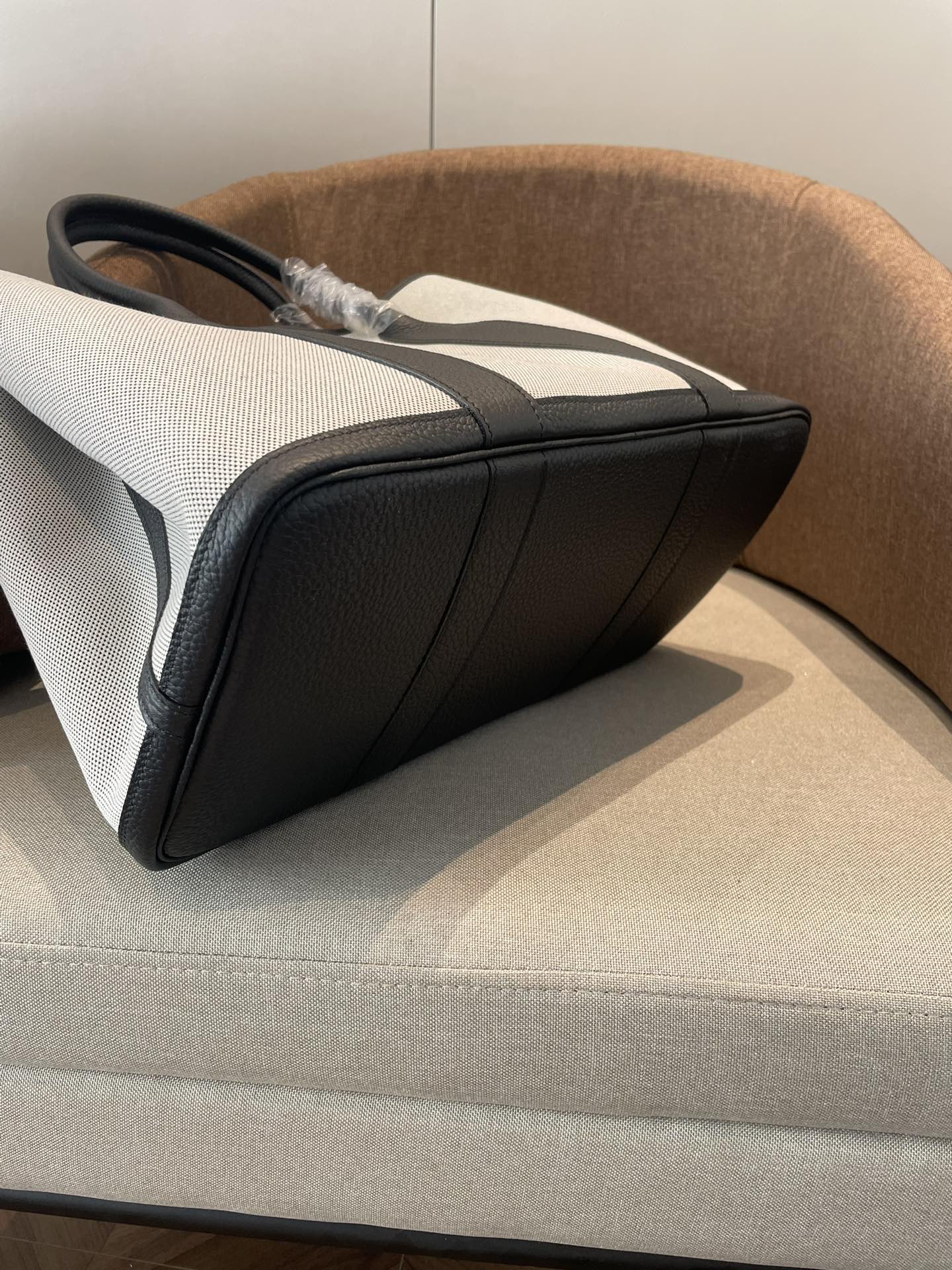 Garden/Garden-party-30m-Canvas&Negonda-White&Black2/img_006