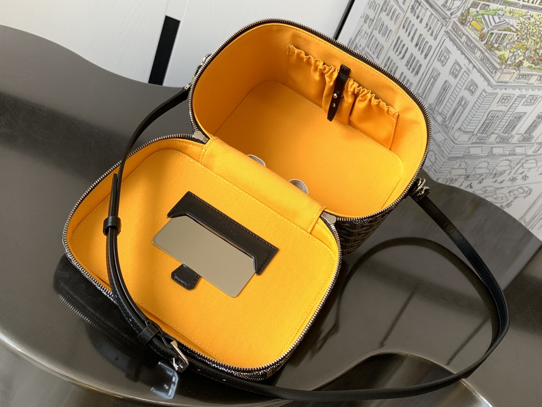 Goyard/Muse-Make-up-Black/img_007