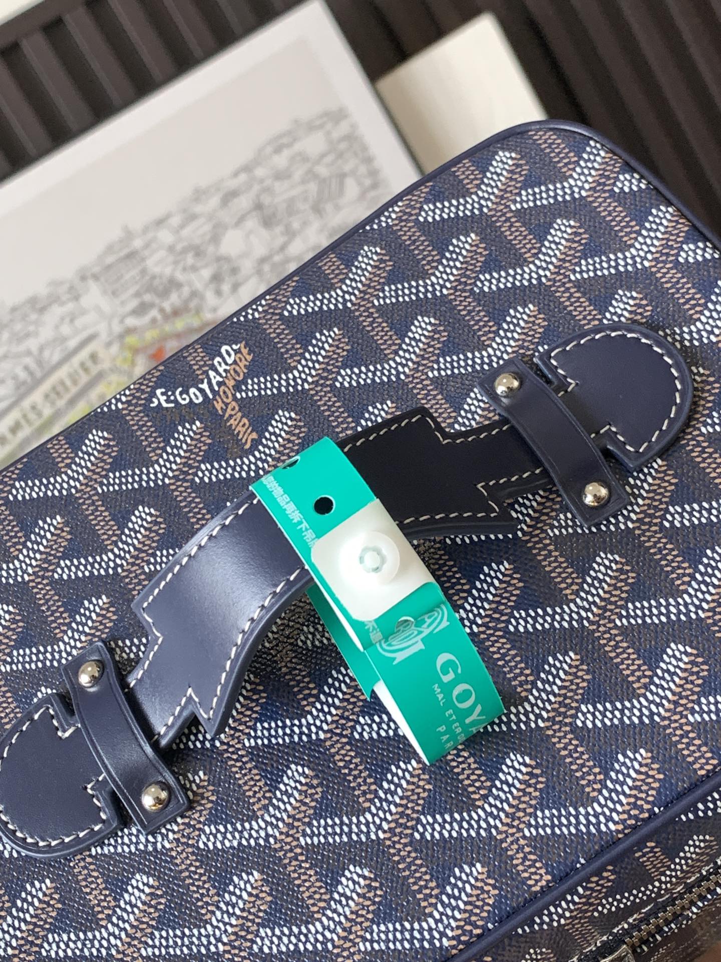 Goyard/Muse-Make-up-DeepBlue/img_006