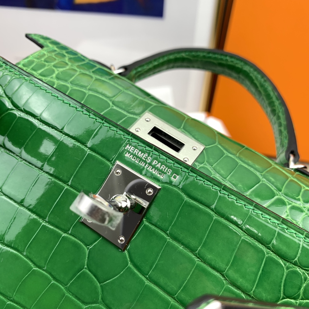Kelly/Hermes-Mini-Kelly-Crocodile-Texture-BambooGreen/img_008