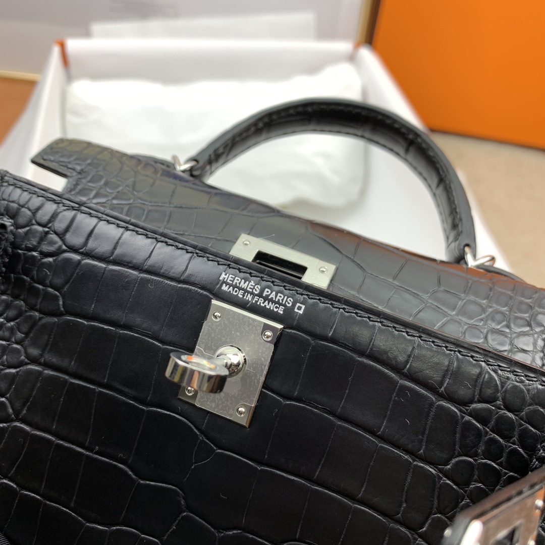 Kelly/Hermes-Mini-Kelly-Crocodile-Texture-Black-SHW/img_008