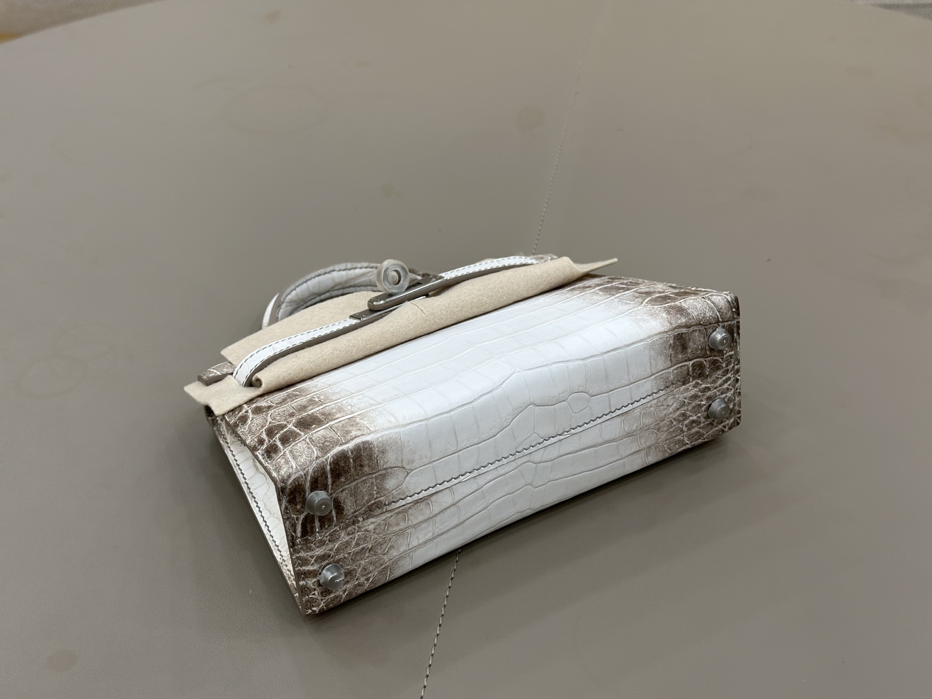 Kelly/Hermes-Mini-Kelly-Crocodile-Texture-Himalayas/img_004