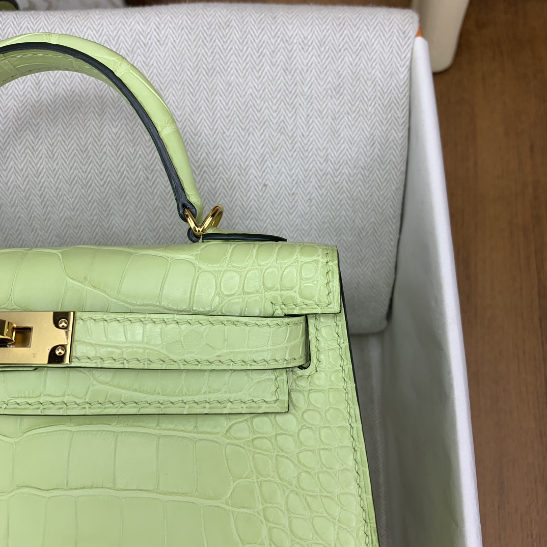 Kelly/Hermes-Mini-Kelly-Matte-Crocodile-Texture-BudsGreen/img_006