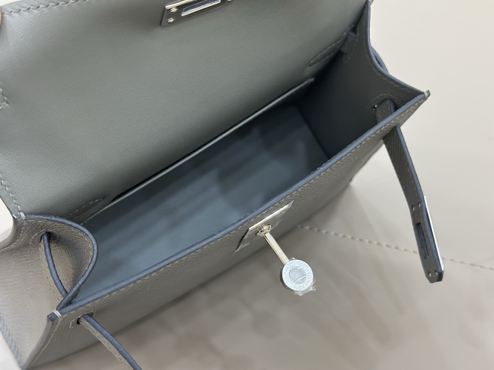 Kelly/Kelly-Mini-19cm-Epsom-CumulonimbusGrey-SHW/img_008