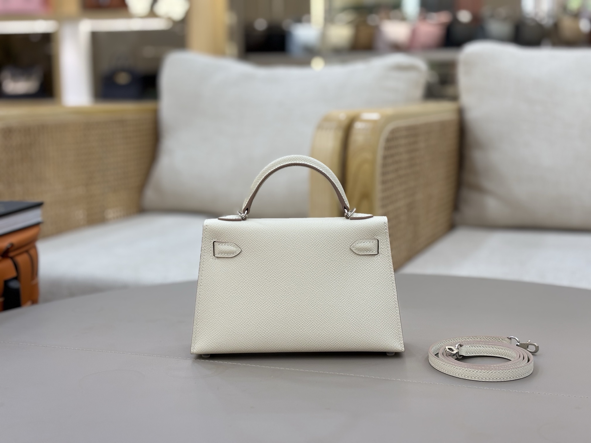 Kelly/Kelly-Mini-19cm-Epsom-Milkshake-SHW/img_003