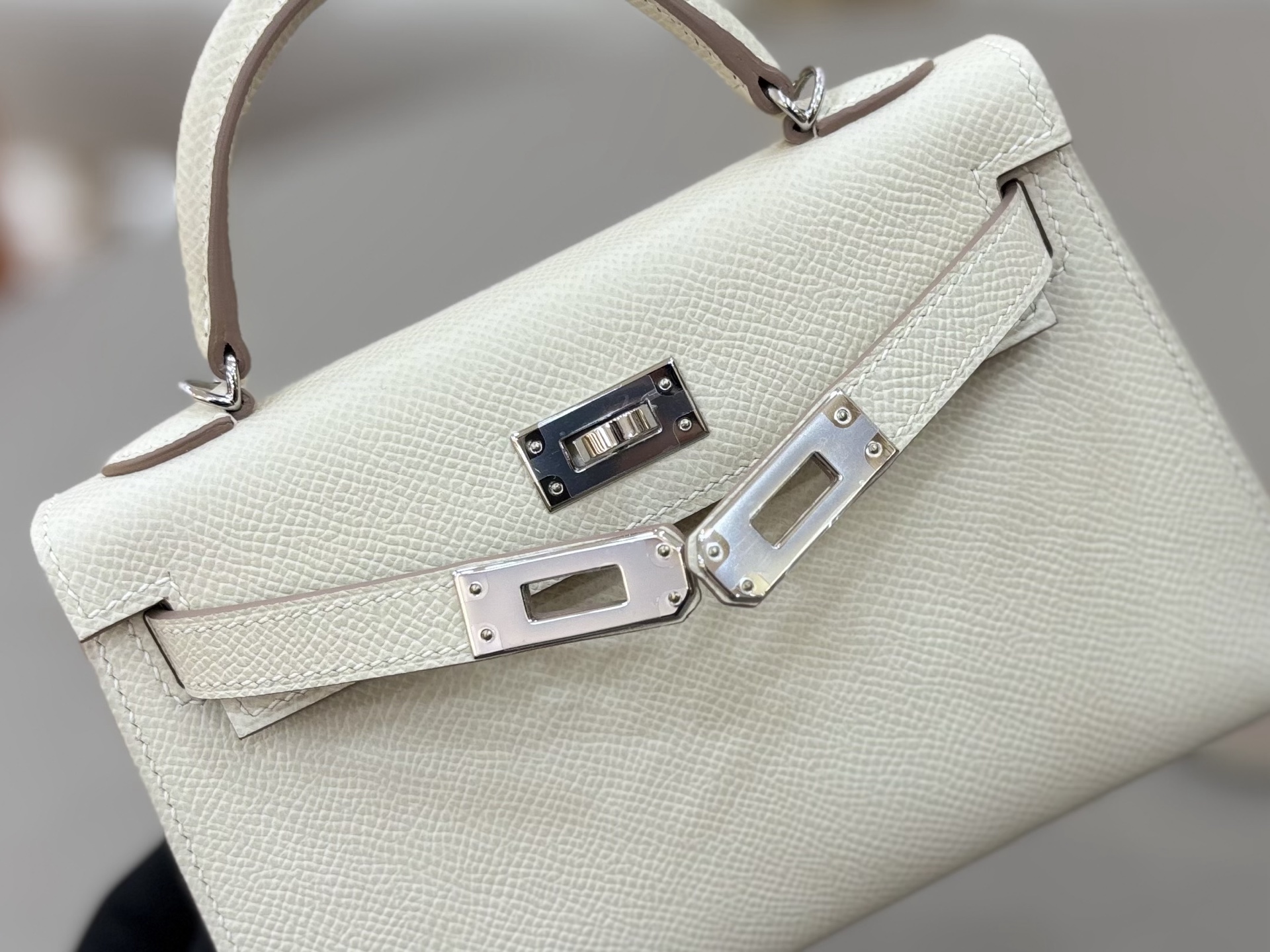 Kelly/Kelly-Mini-19cm-Epsom-Milkshake-SHW/img_006