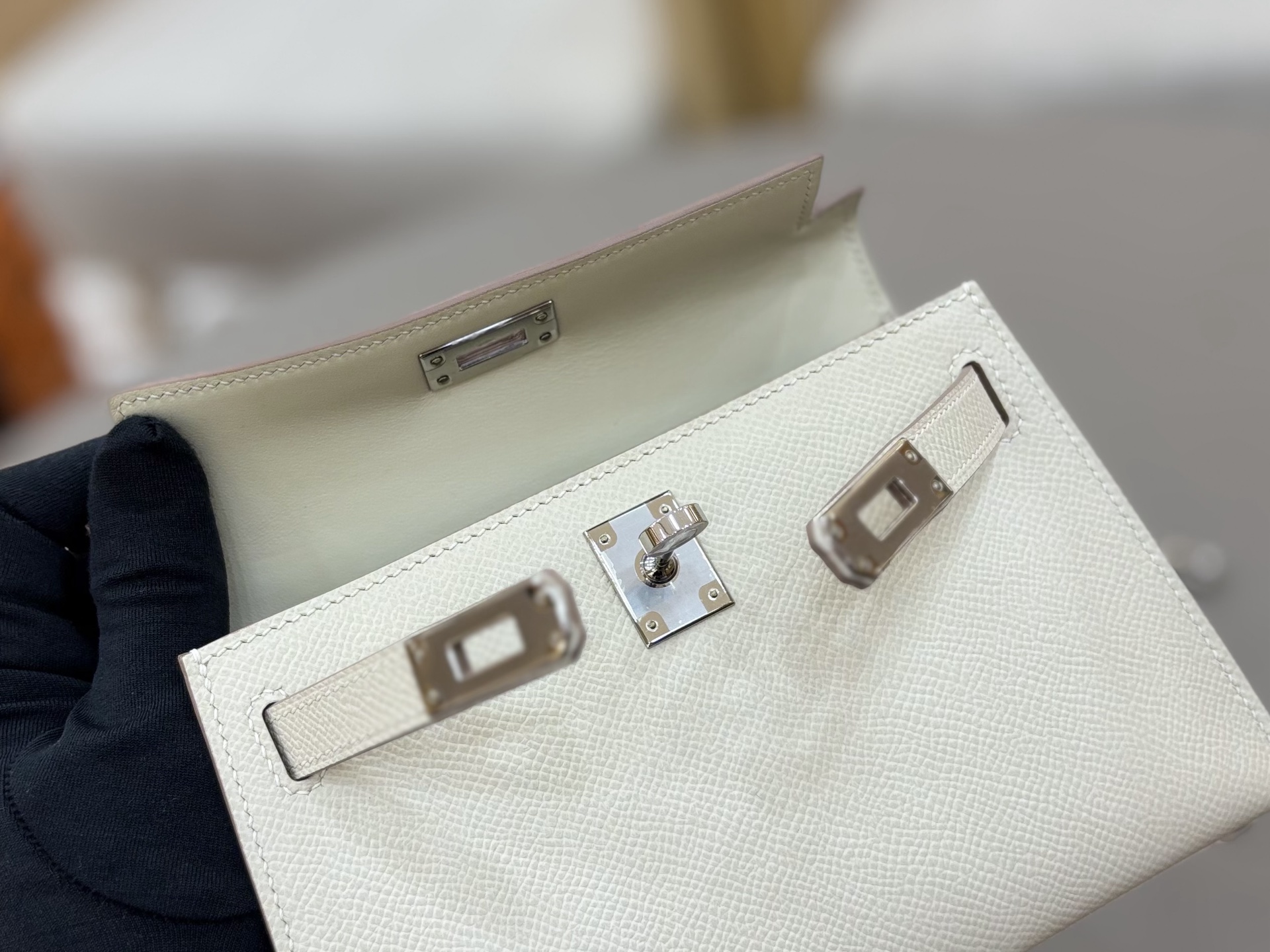 Kelly/Kelly-Mini-19cm-Epsom-Milkshake-SHW/img_007