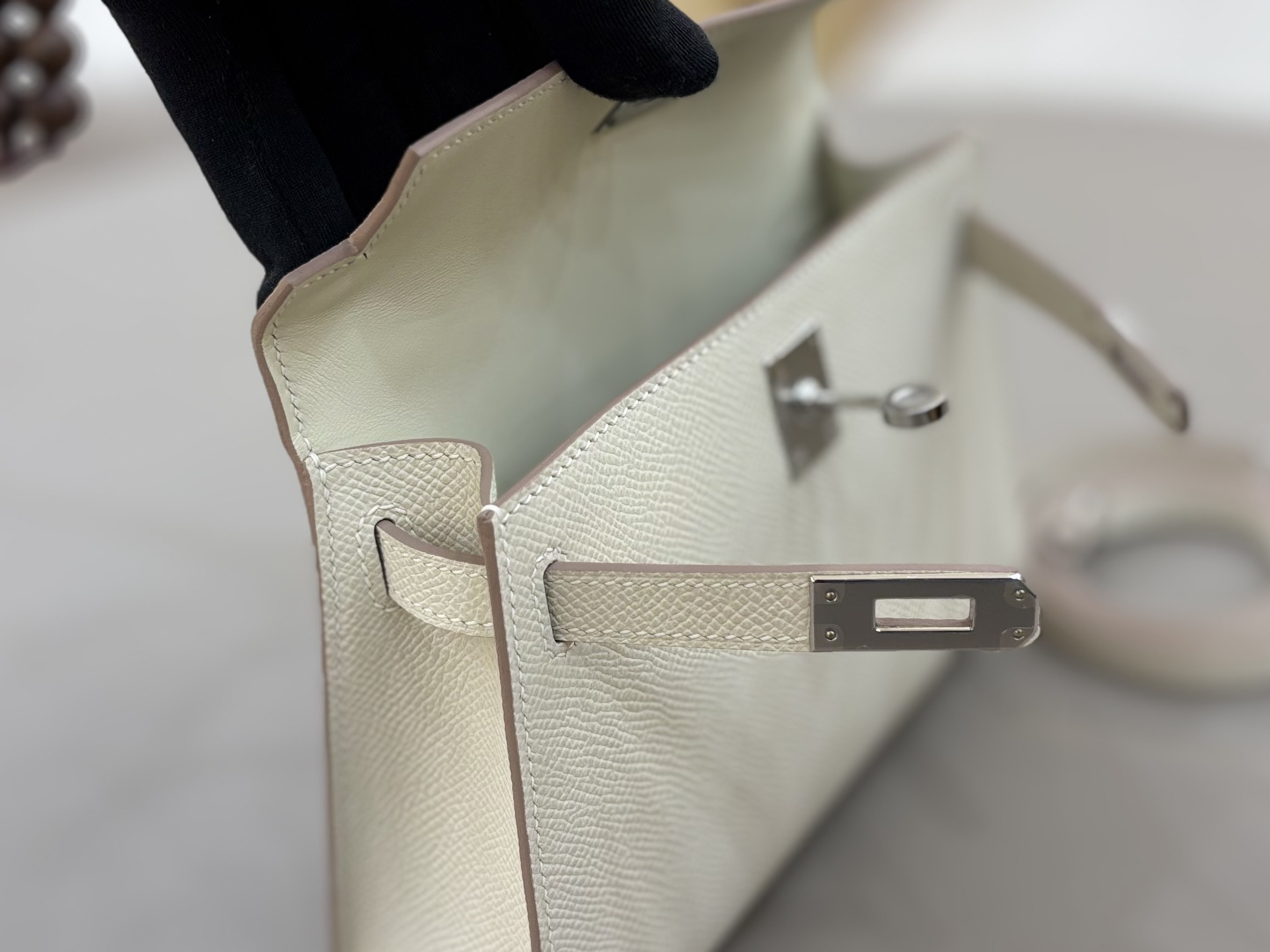 Kelly/Kelly-Mini-19cm-Epsom-Milkshake-SHW/img_008