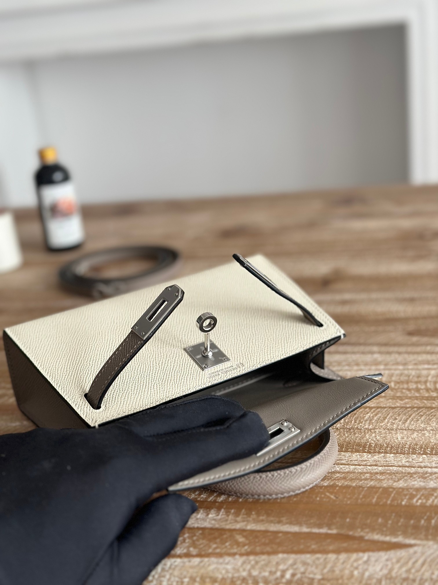 Kelly/Kelly-Mini-19cm-Epsom-Milkshake&Asphalt/img_007